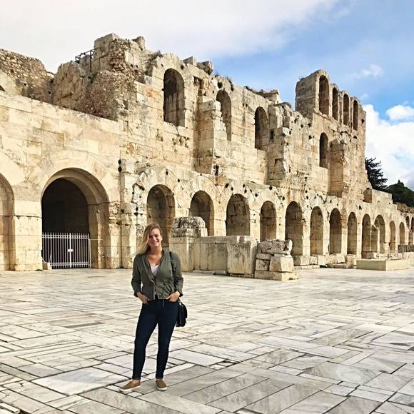 Meet your Posher, Erika - Picture 1 of 1